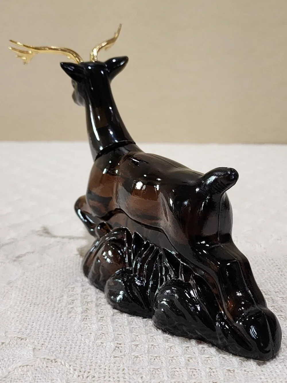 Vintage Avon TEN POINT BUCK DEER Brown Glass Bottle Wild Country Scent 7/8 Full